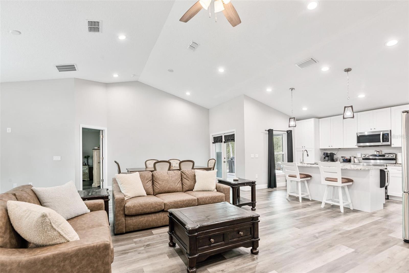 2145 HAMILTON AVENUE