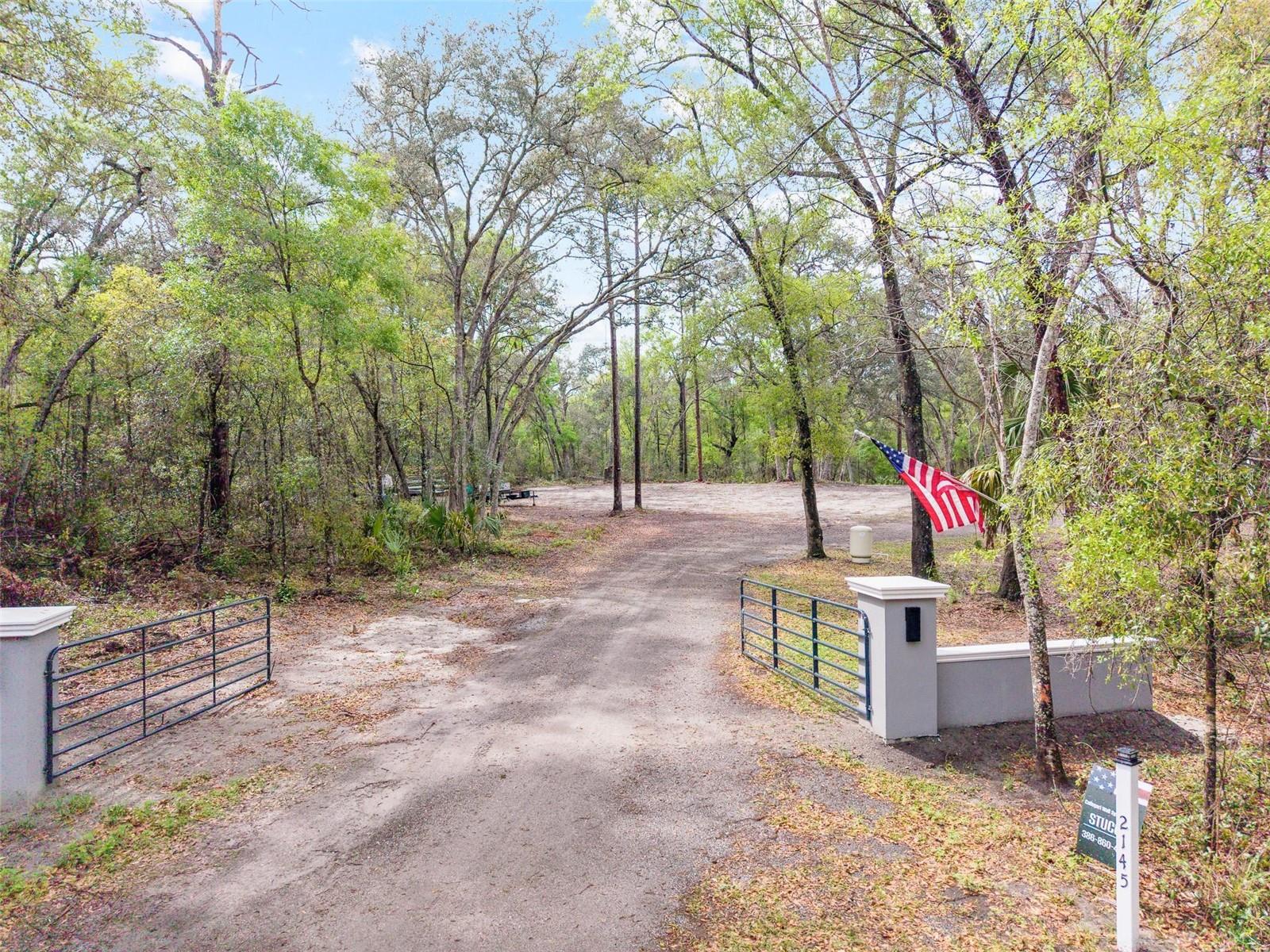 LAKE BERESFORD HEIGHTS - Residential