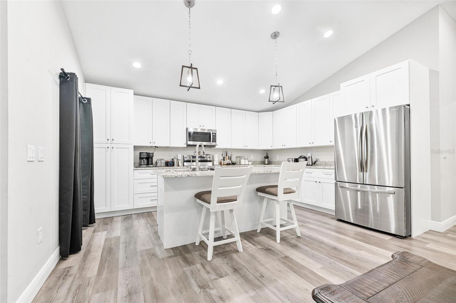 LAKE BERESFORD HEIGHTS - Residential