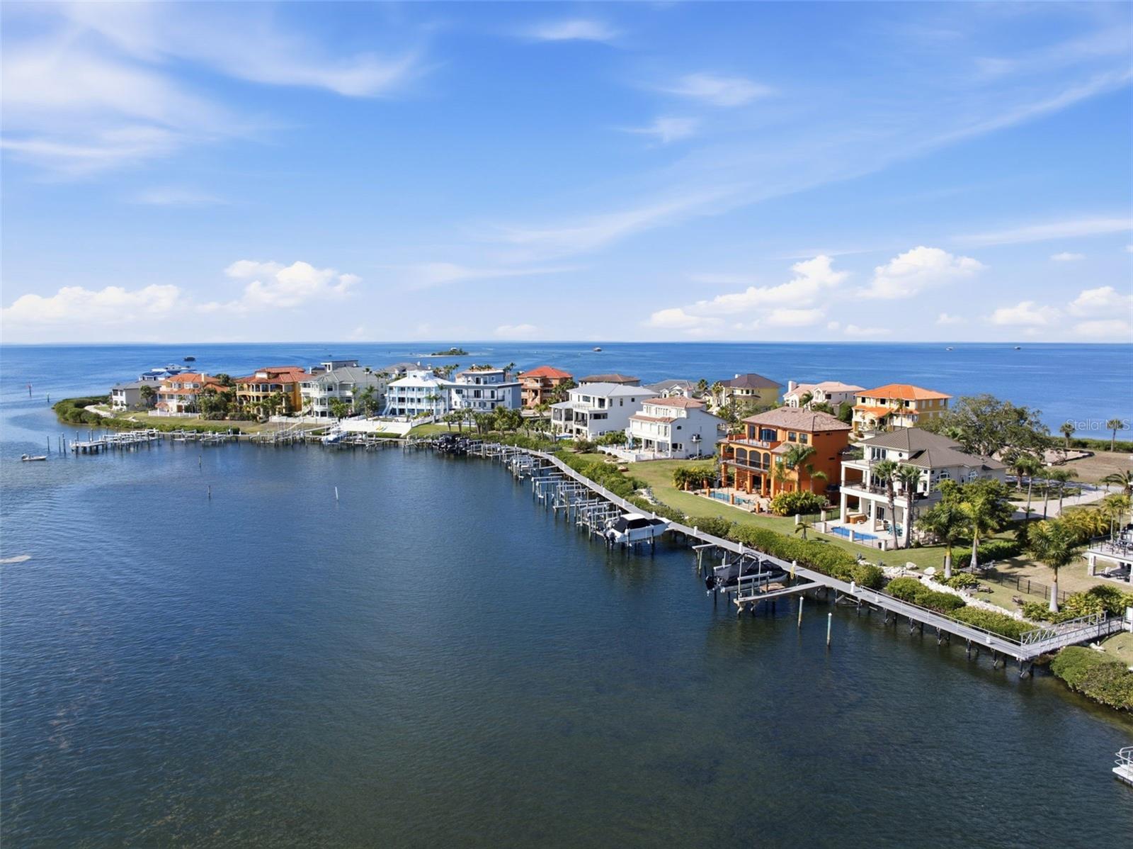 HARBORPOINTE - Residential