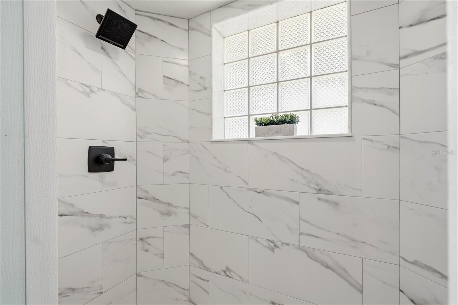 OAKRIDGE ESTATES - Residential