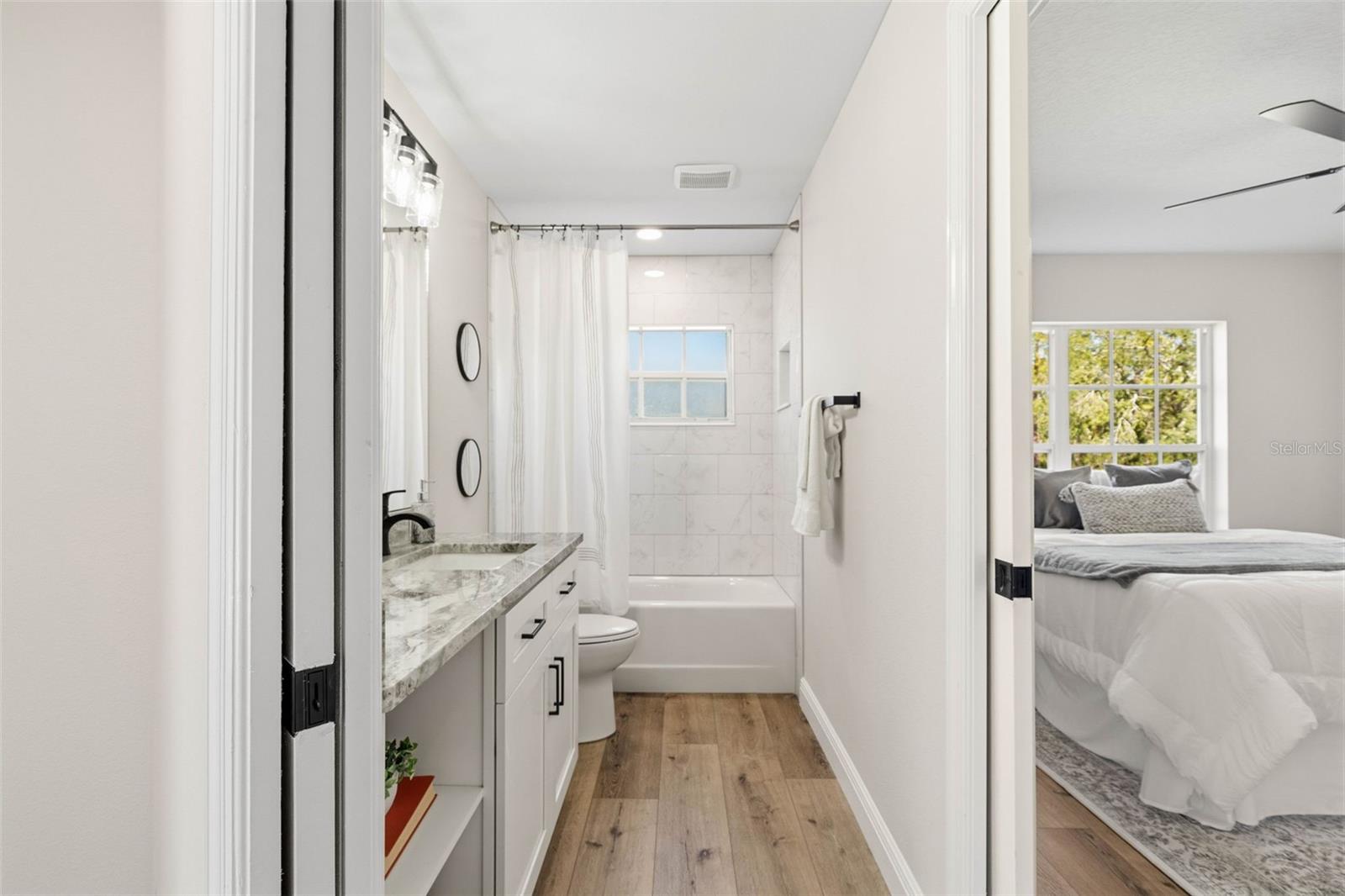 OAKRIDGE ESTATES - Residential