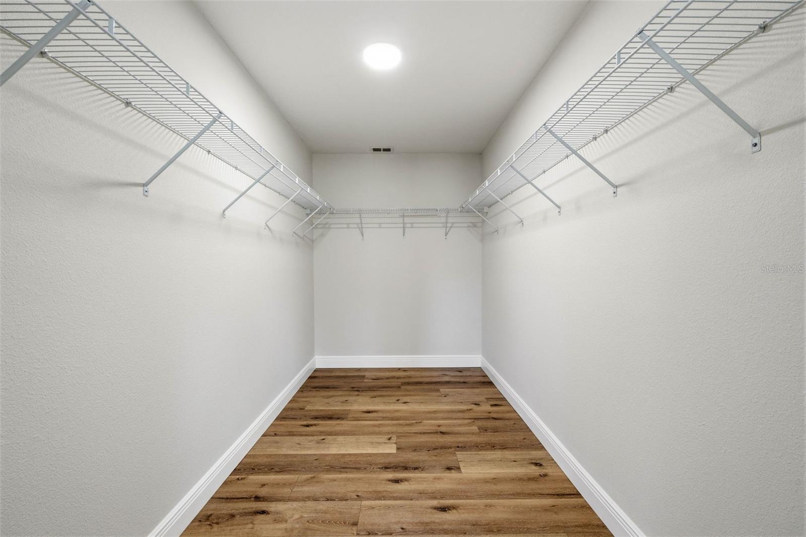 OAKRIDGE ESTATES - Residential