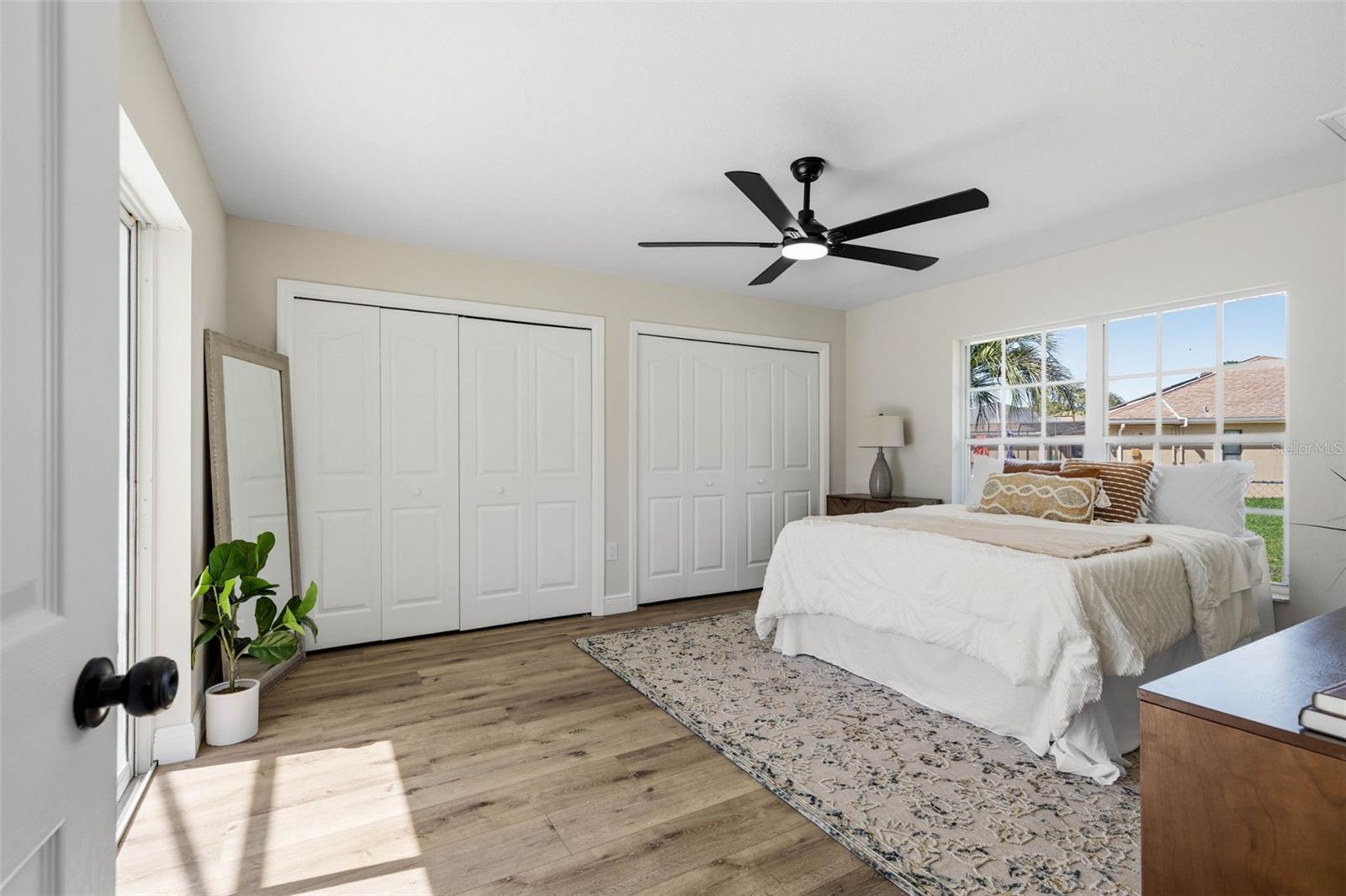 OAKRIDGE ESTATES - Residential