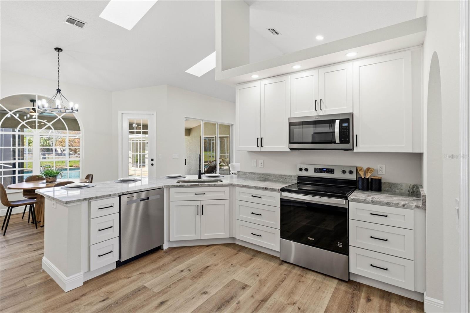 OAKRIDGE ESTATES - Residential