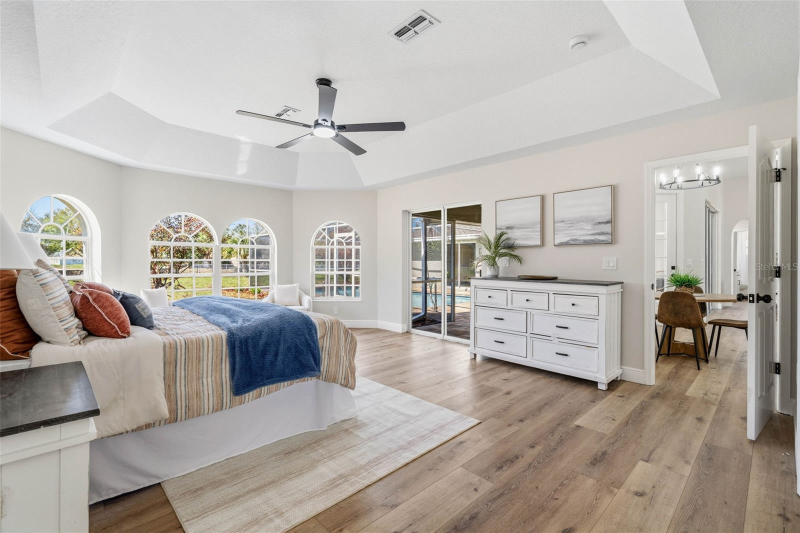 OAKRIDGE ESTATES - Residential