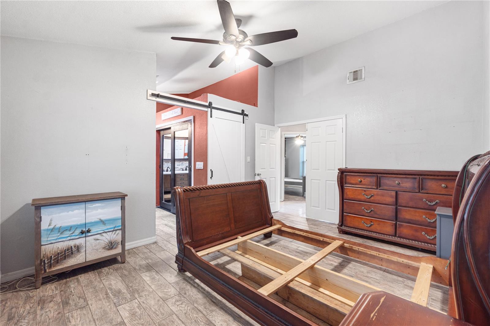 COUNTRY GROVE - Residential