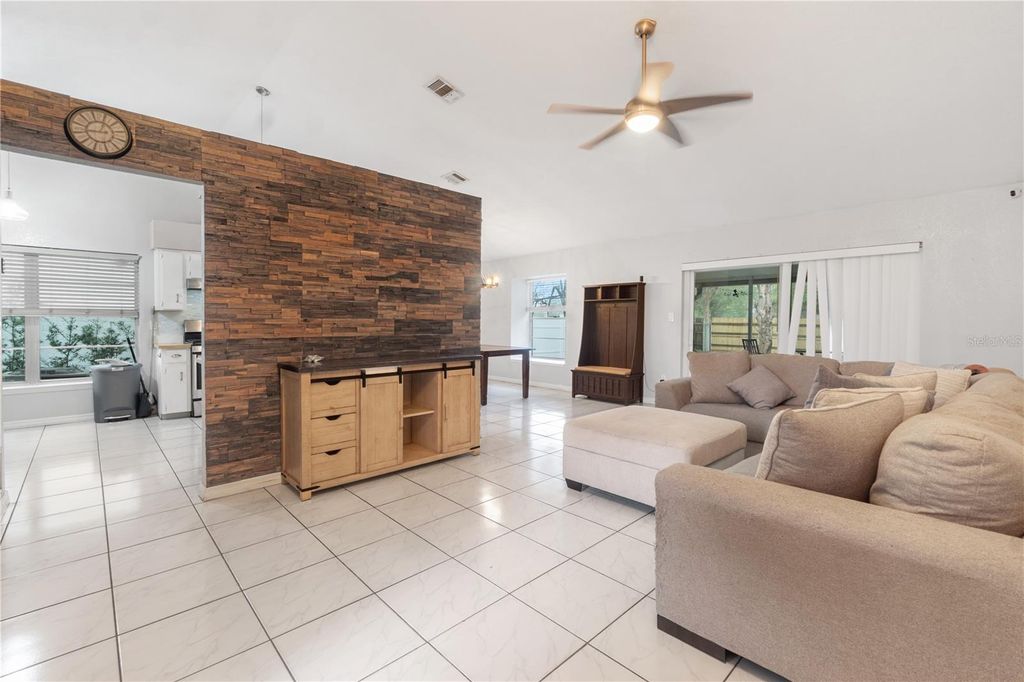 Photo of 110 Baywest Drive, Orlando, FL 32835 (MLS # O6392341)