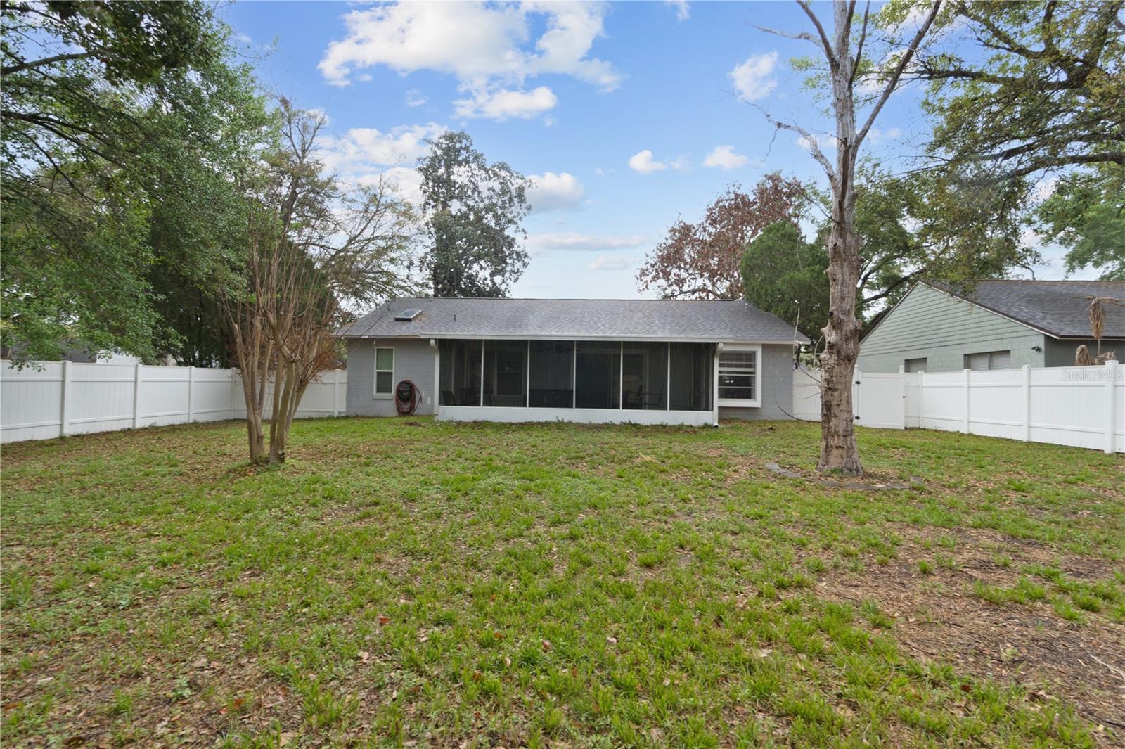 COUNTRY GROVE - Residential