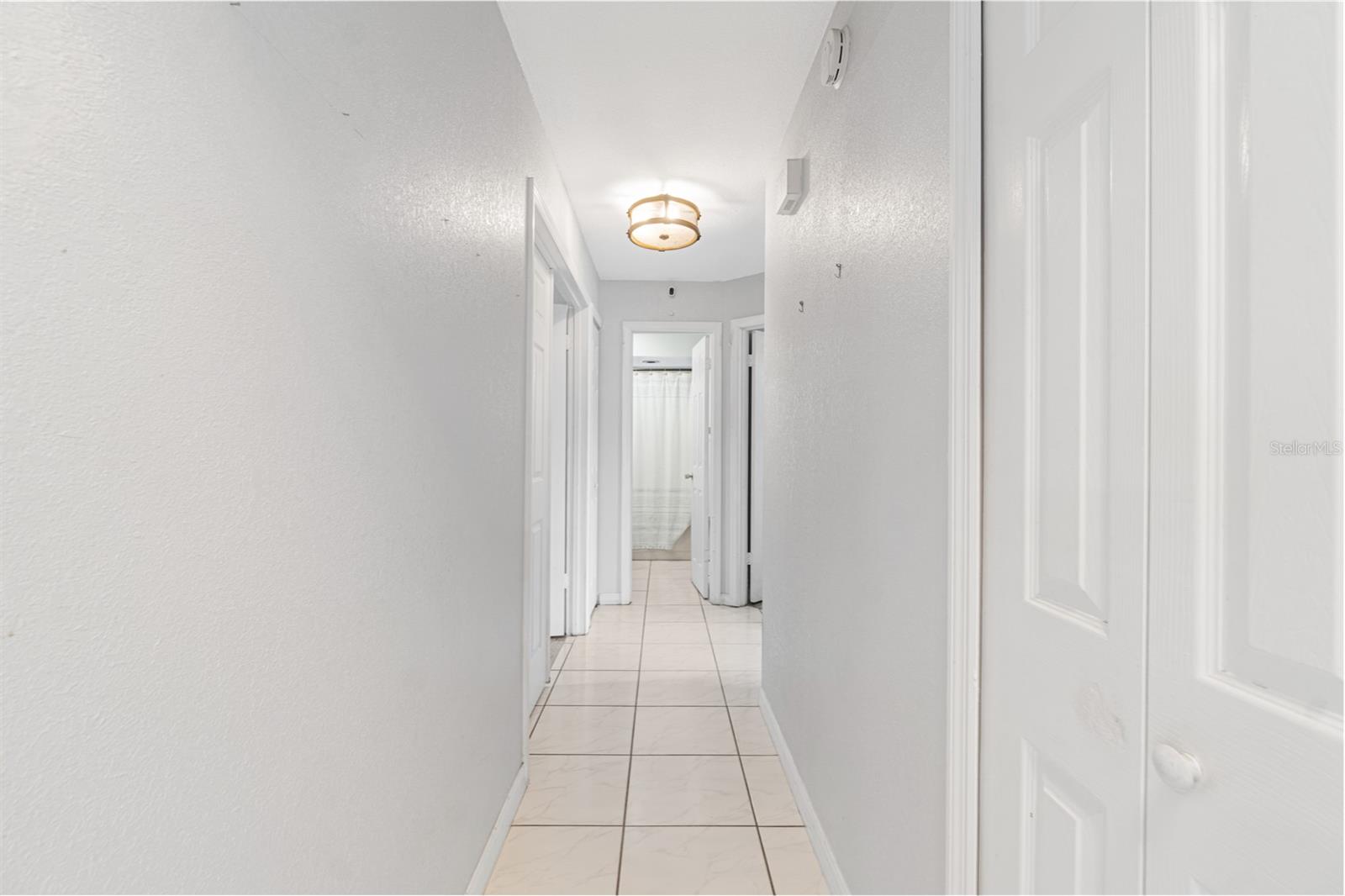 COUNTRY GROVE - Residential