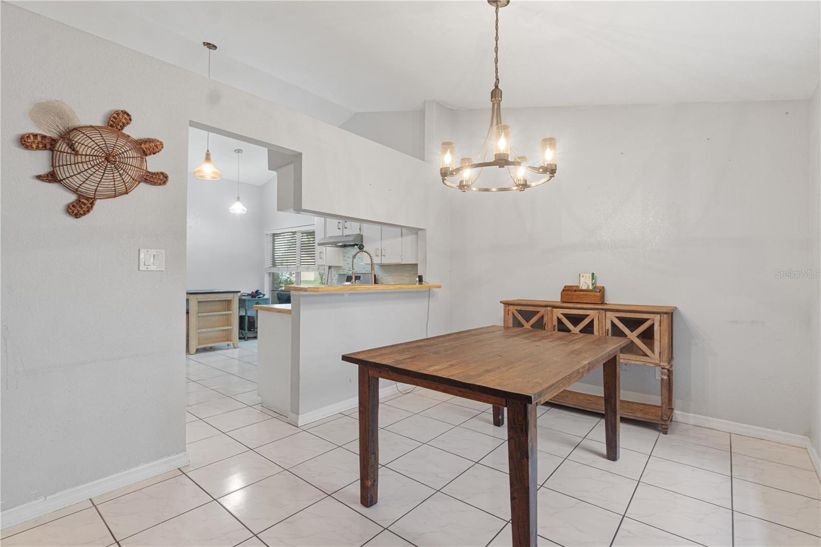 COUNTRY GROVE - Residential