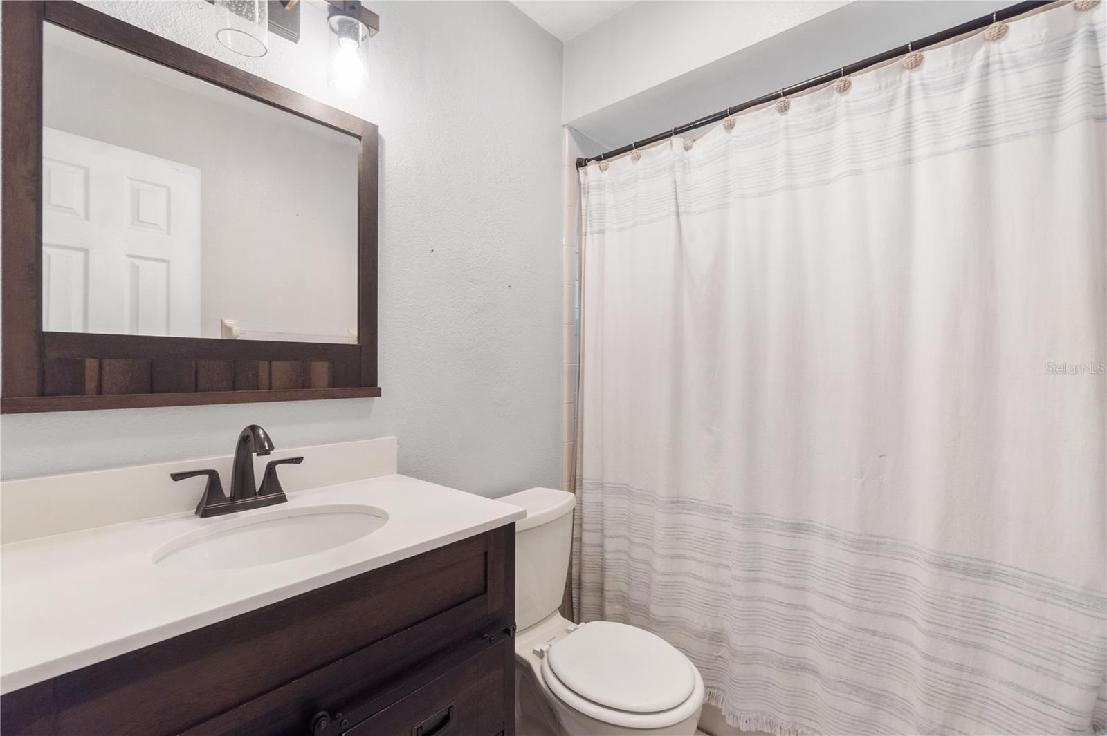 COUNTRY GROVE - Residential