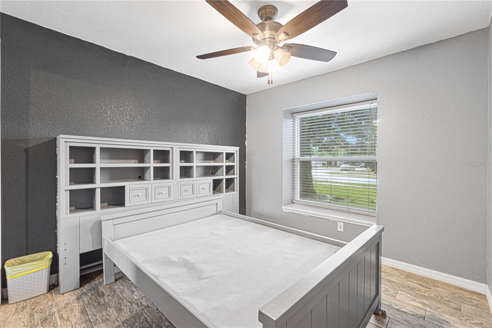 COUNTRY GROVE - Residential