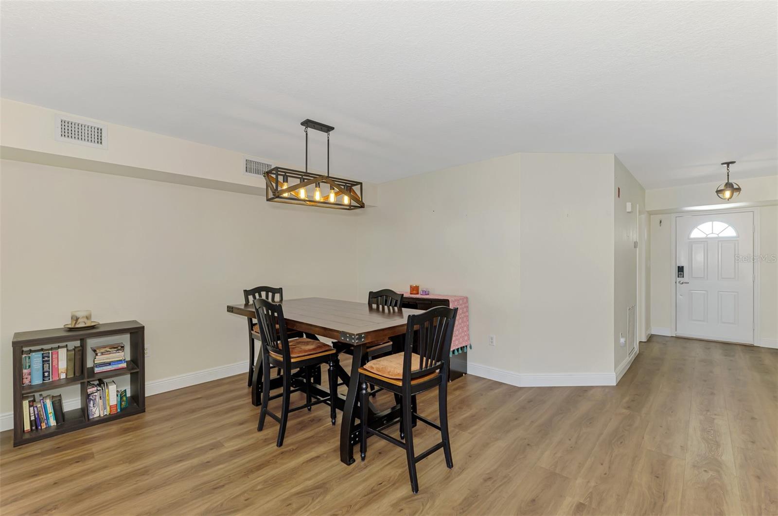 BREAKERS POINT PH 02 - Residential