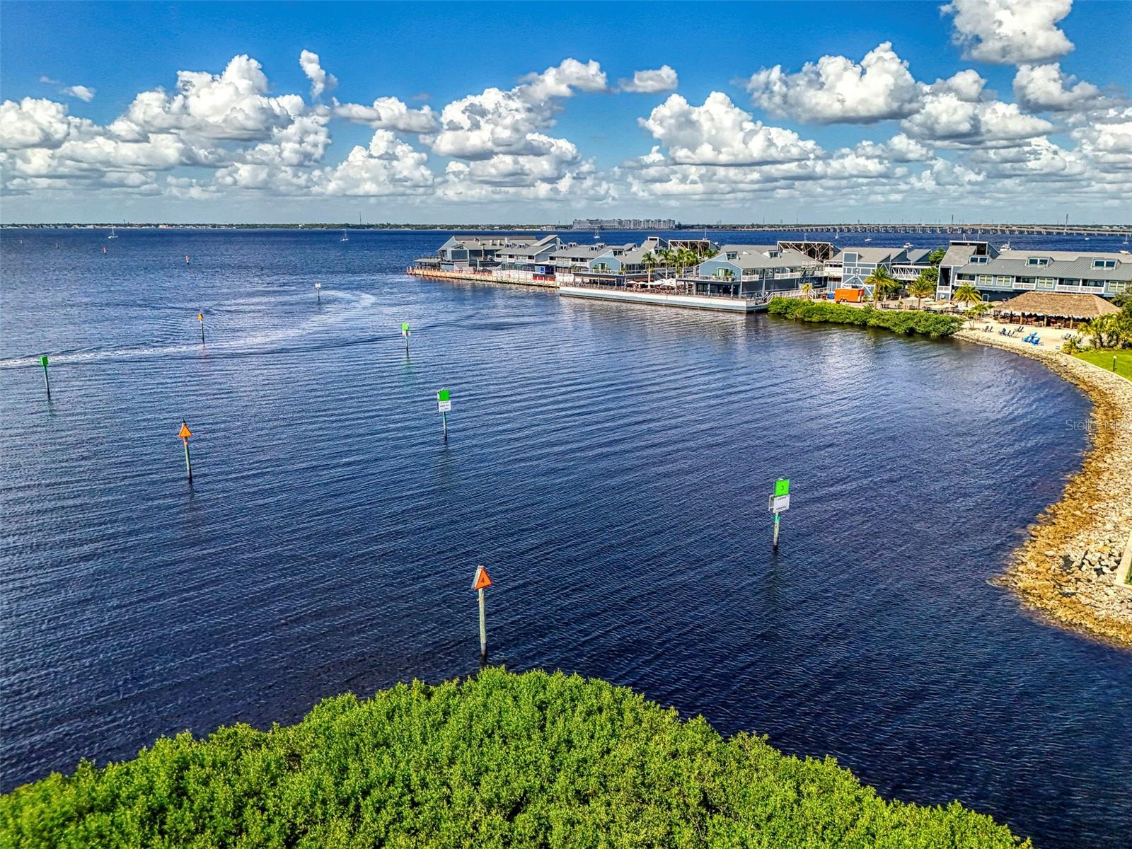BREAKERS POINT PH 02 - Residential