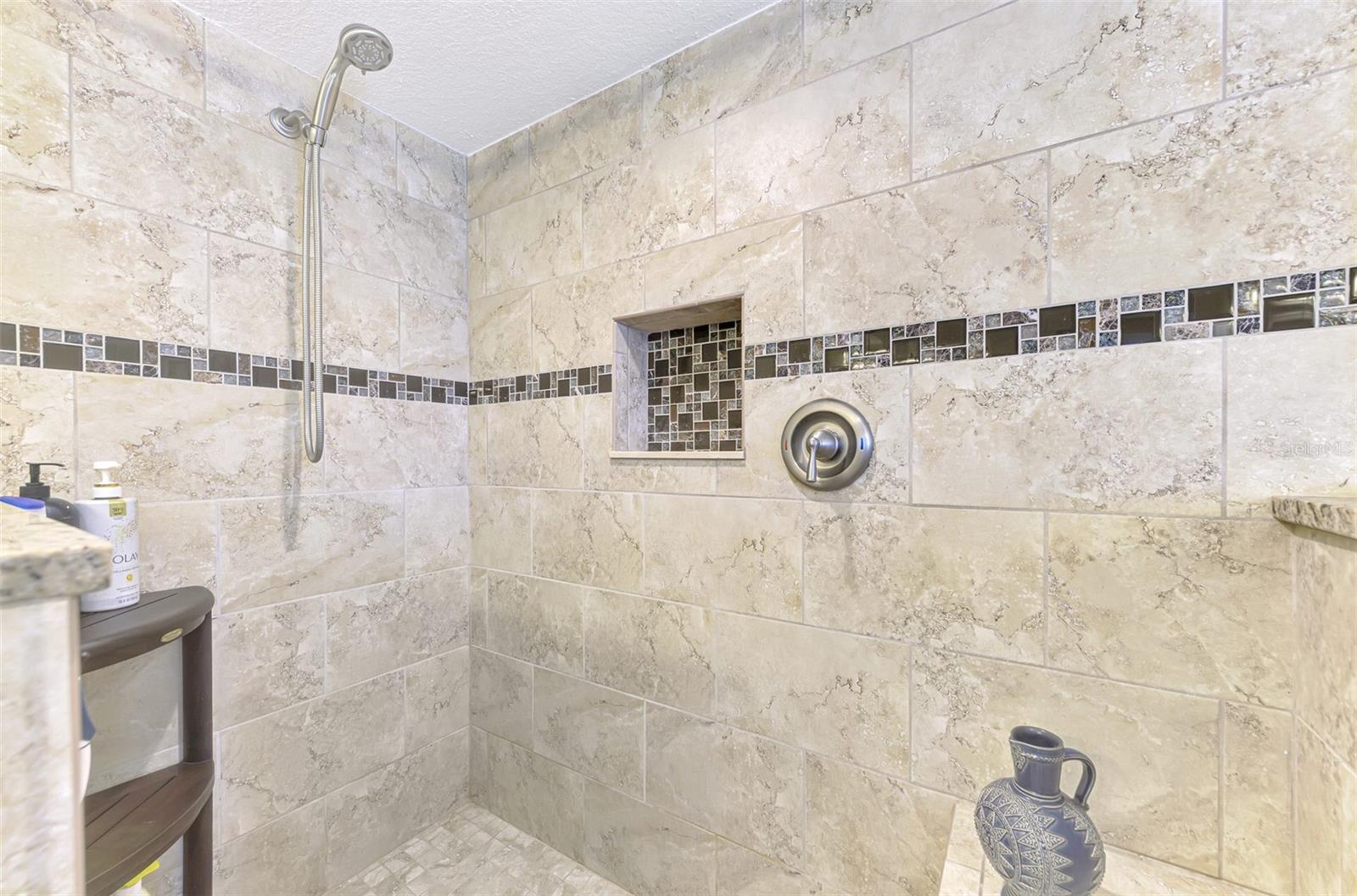 BREAKERS POINT PH 02 - Residential