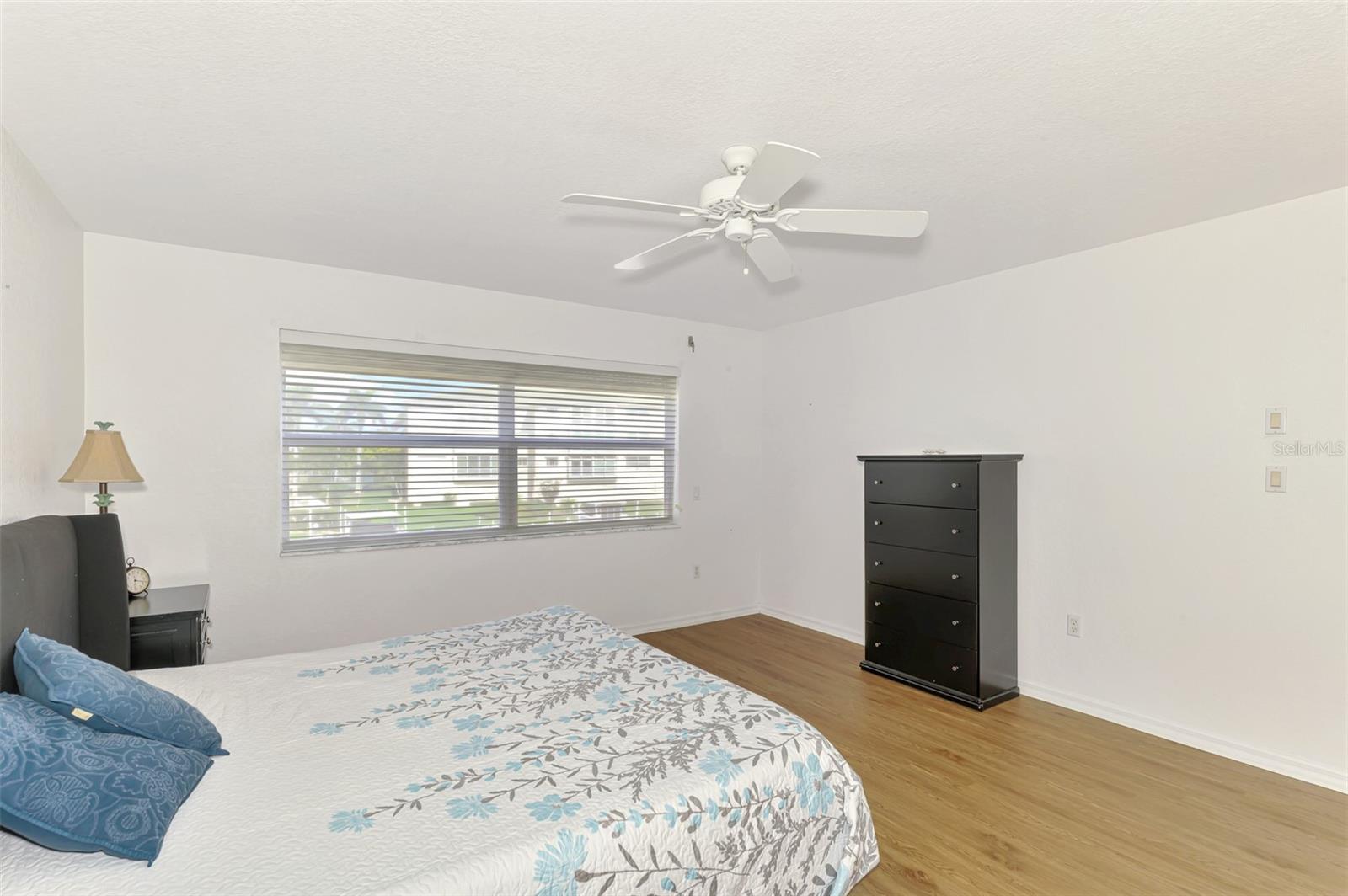 BREAKERS POINT PH 02 - Residential