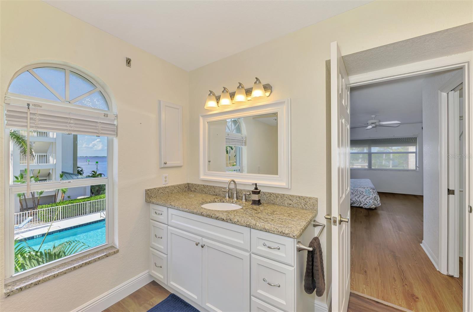 BREAKERS POINT PH 02 - Residential