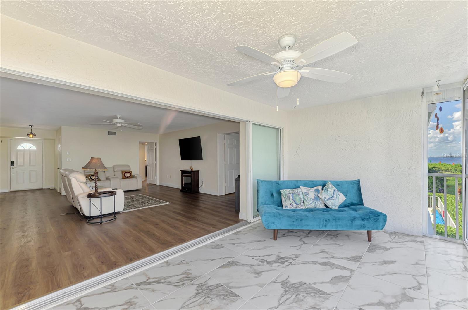 BREAKERS POINT PH 02 - Residential