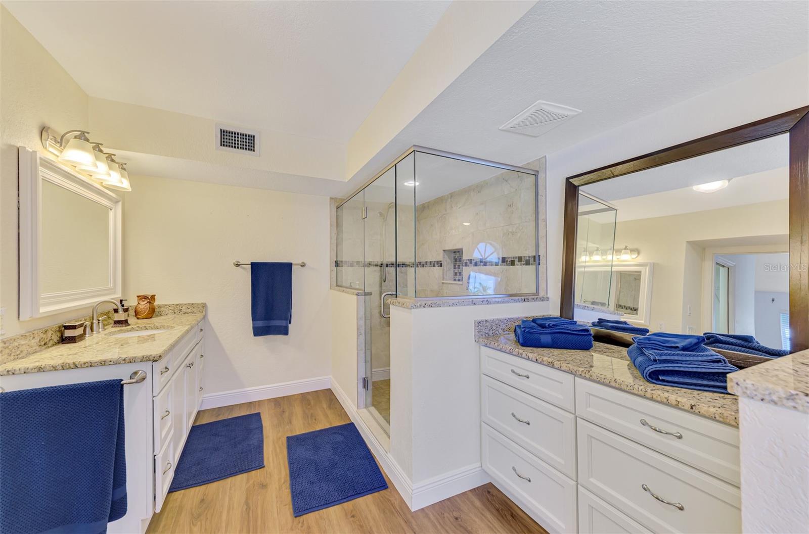 BREAKERS POINT PH 02 - Residential