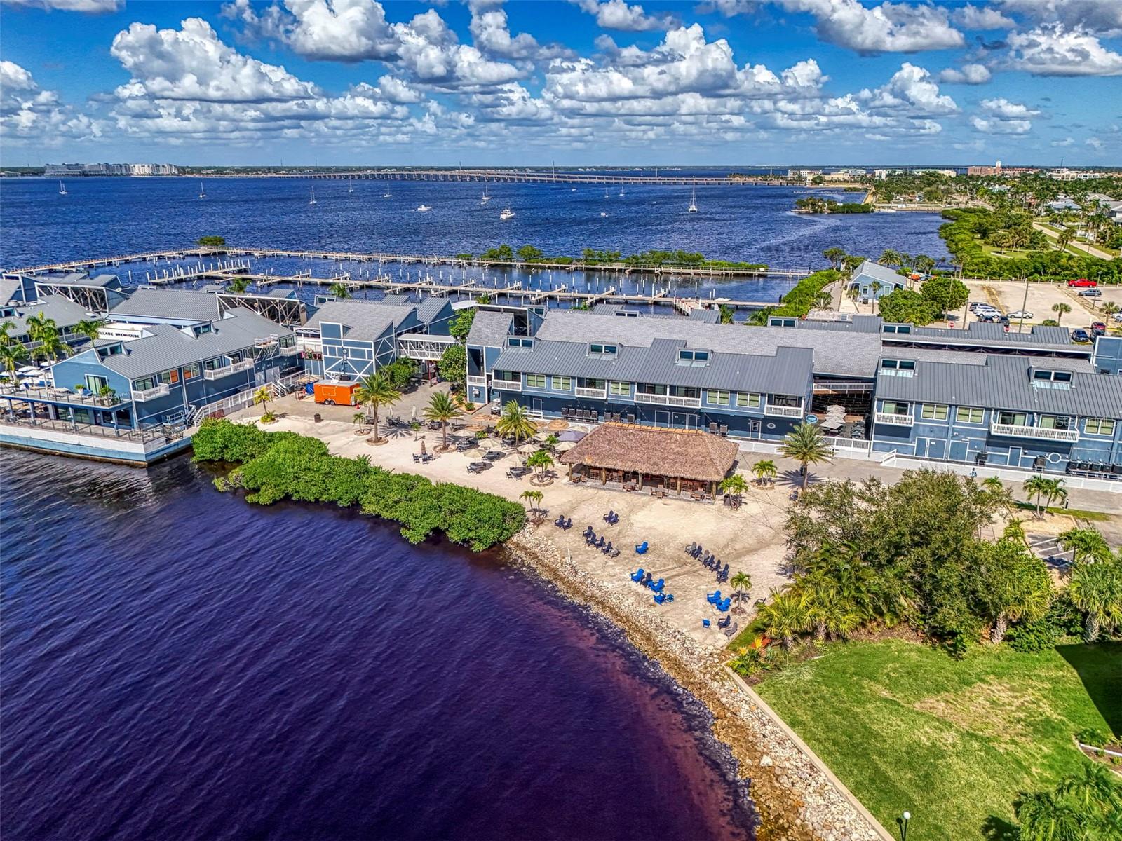 BREAKERS POINT PH 02 - Residential
