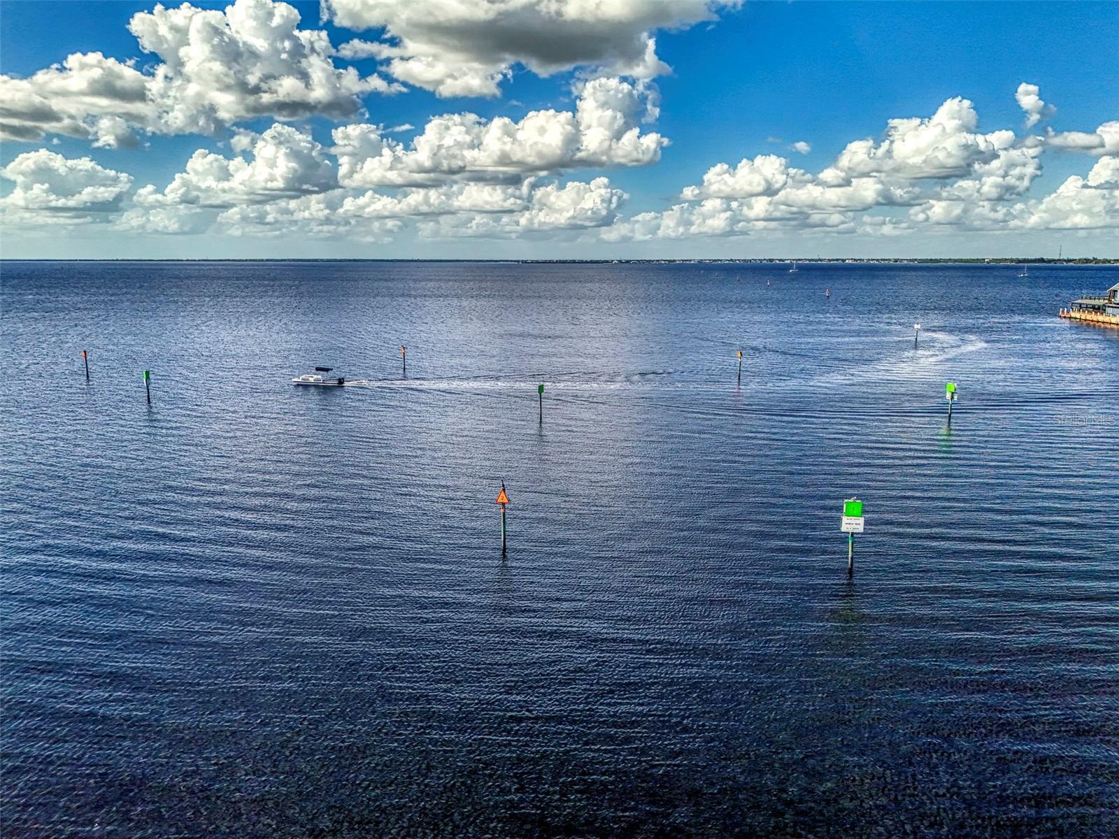 BREAKERS POINT PH 02 - Residential