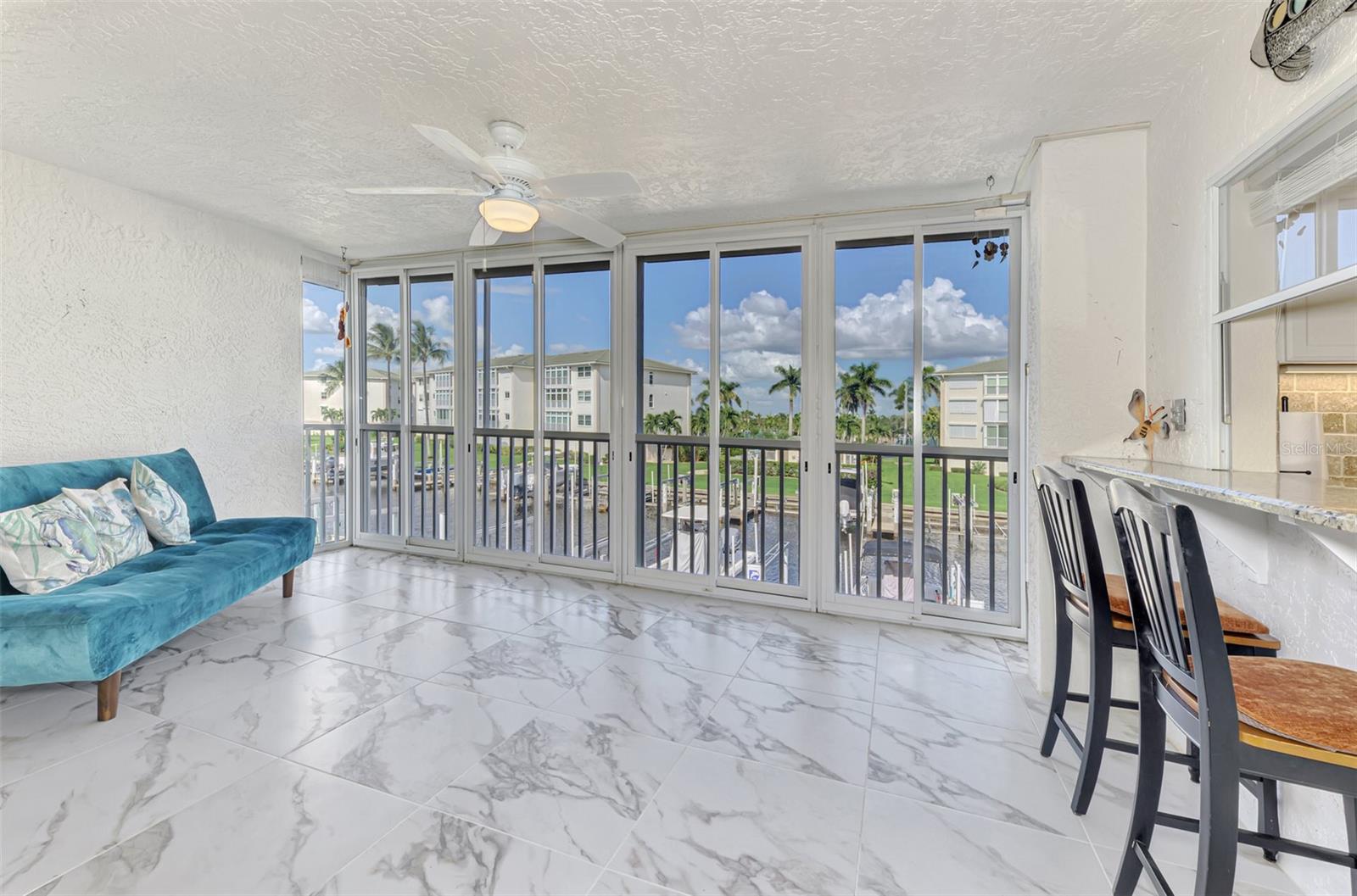 BREAKERS POINT PH 02 - Residential
