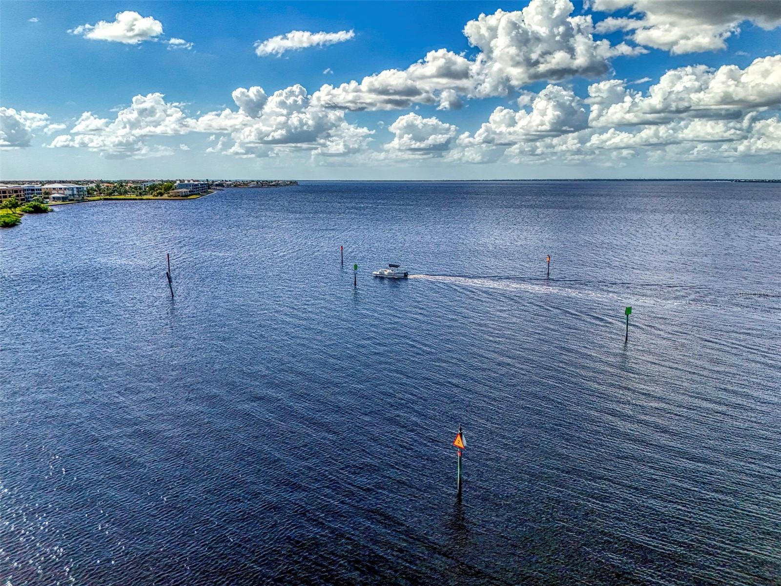 BREAKERS POINT PH 02 - Residential