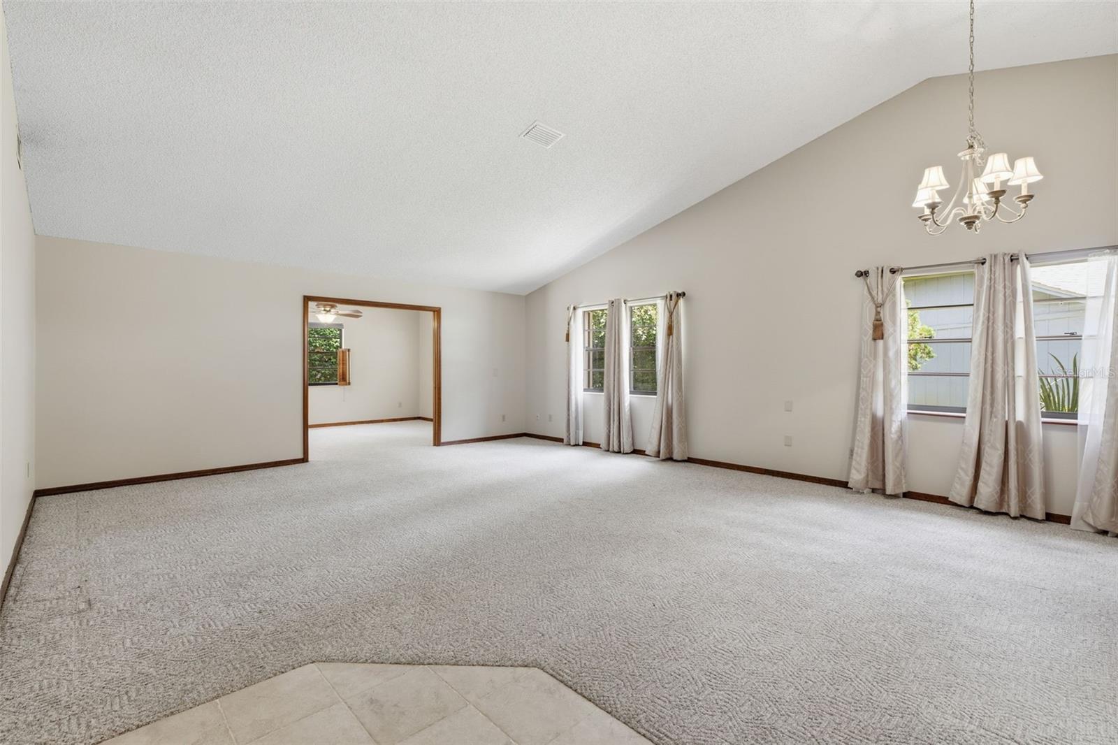 30 RAMBLEWOOD TRAIL