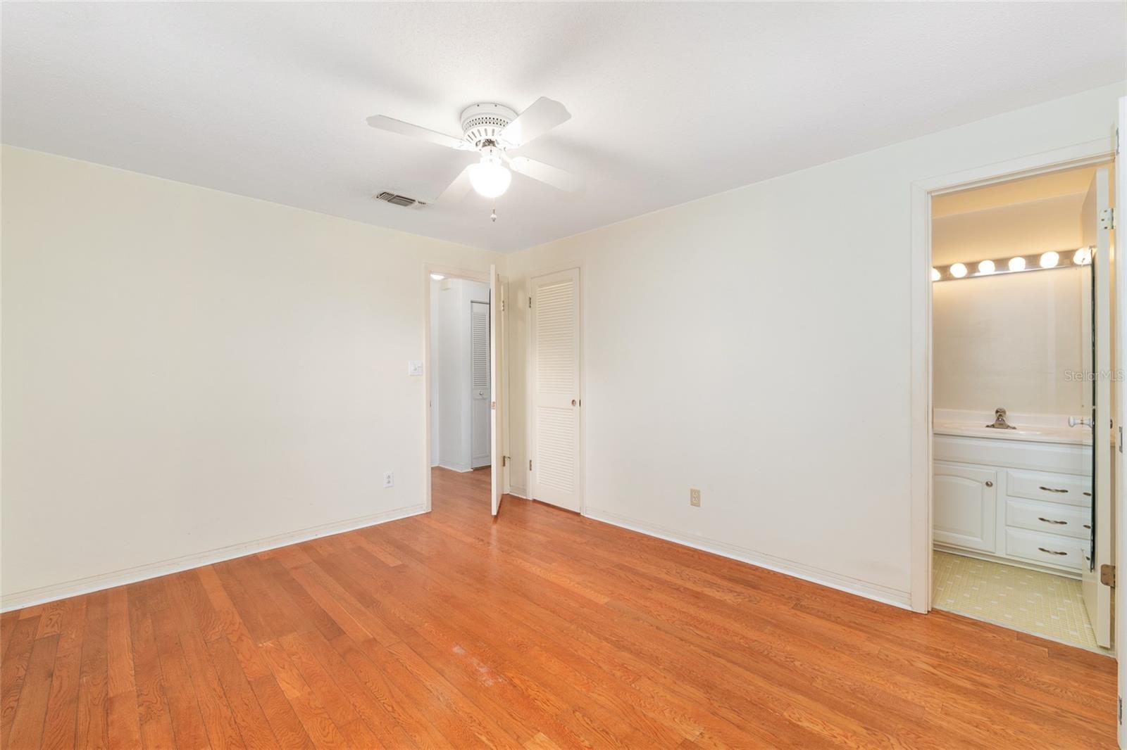 WILLISTON HIGHLANDS - Residential