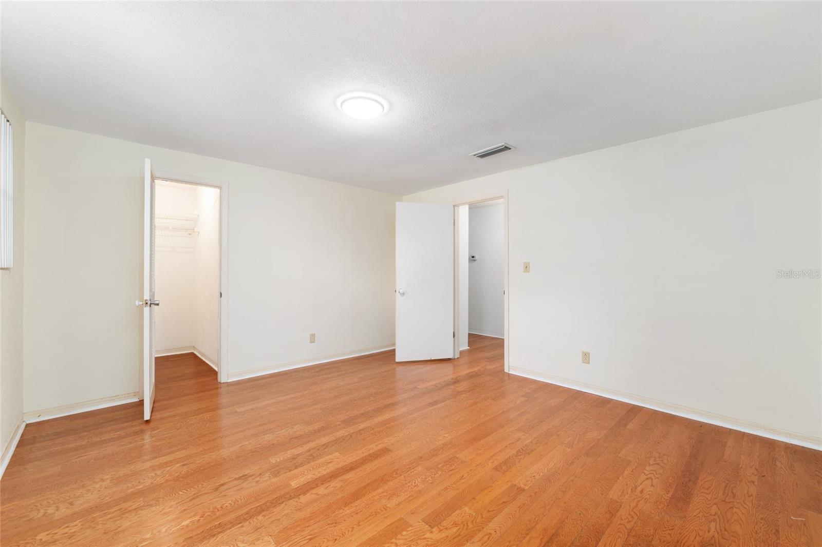 WILLISTON HIGHLANDS - Residential