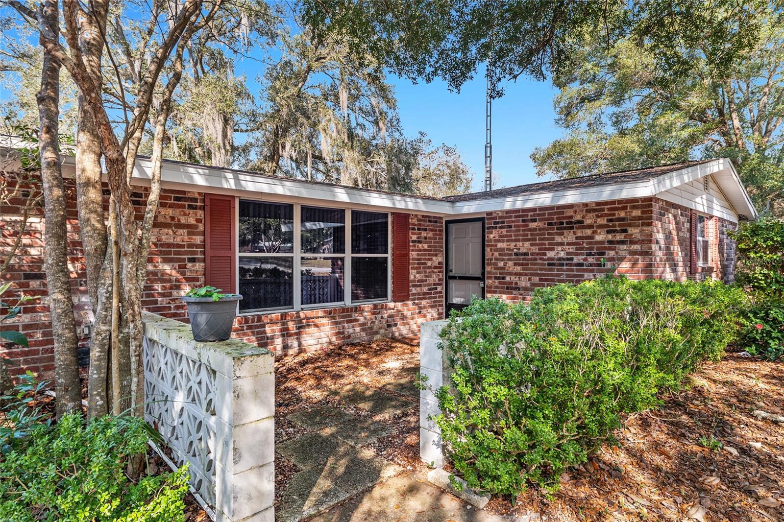 WILLISTON HIGHLANDS - Residential