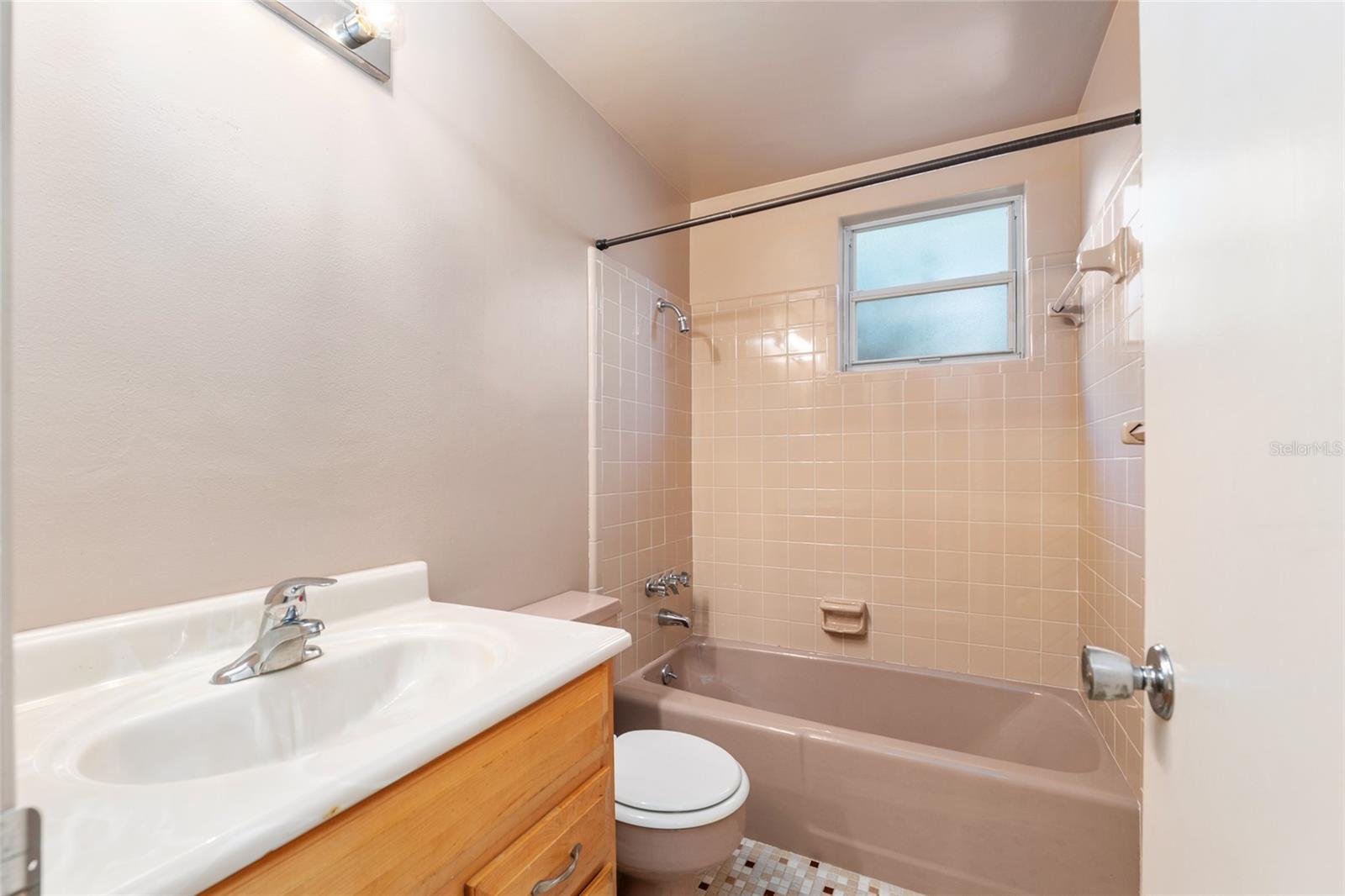 WILLISTON HIGHLANDS - Residential