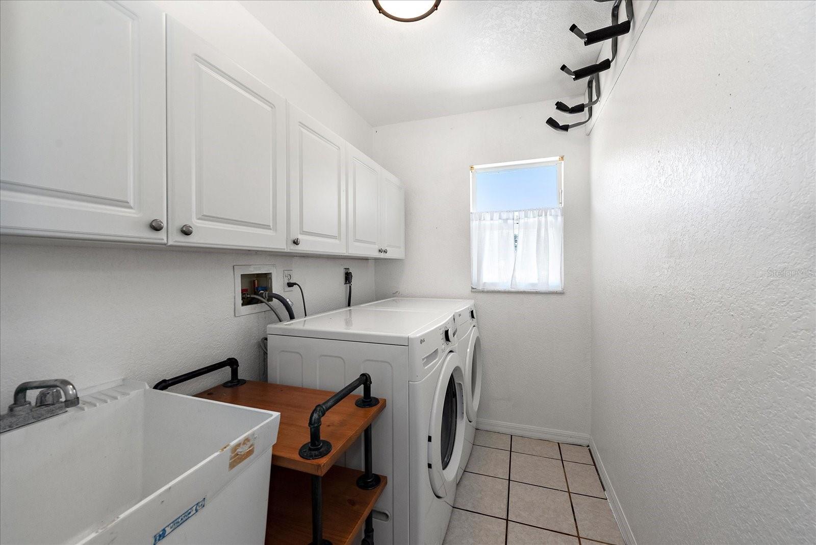 PUNTA GORDA ISLES SEC 16 - Residential