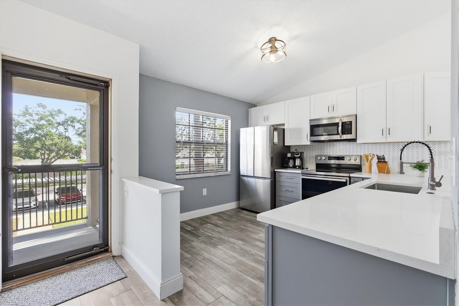 FOREST PARK CONDO - Residential