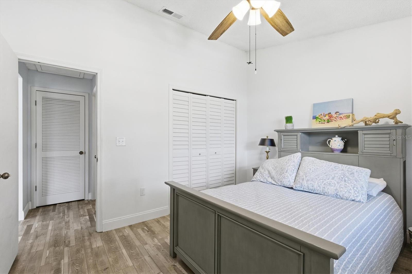 FOREST PARK CONDO - Residential