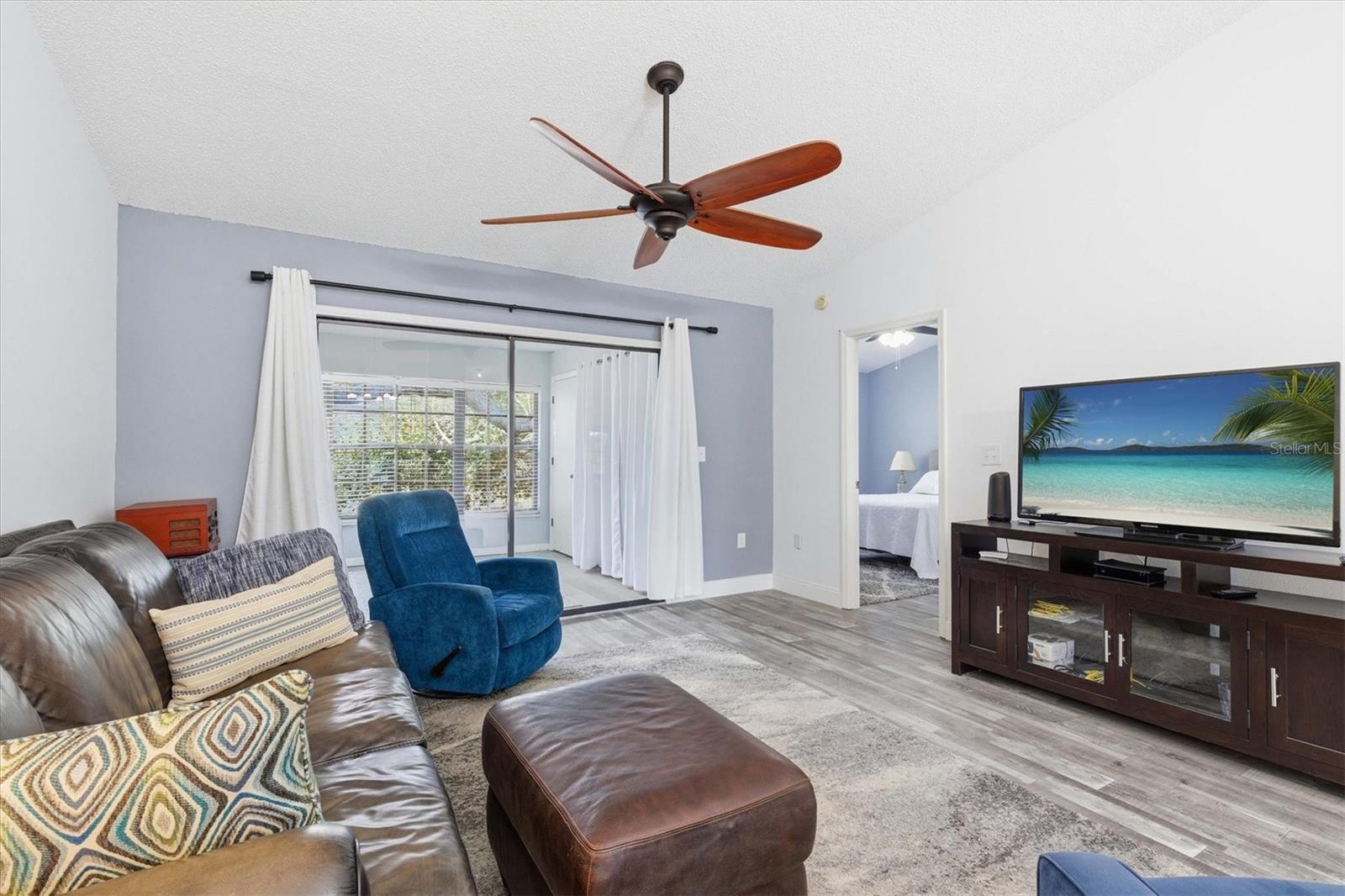 FOREST PARK CONDO - Residential