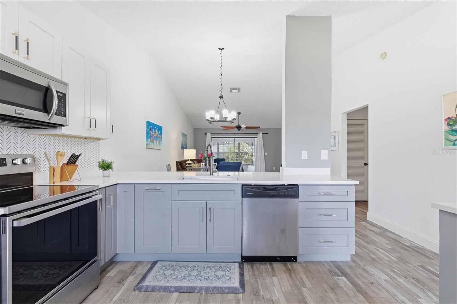 FOREST PARK CONDO - Residential