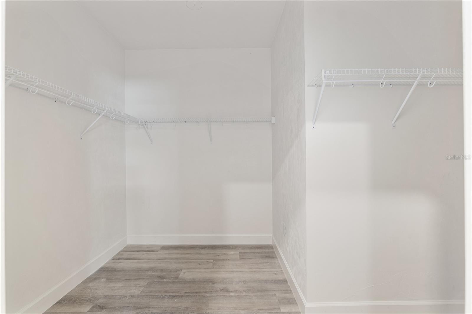 GRAND OAKS - Residential