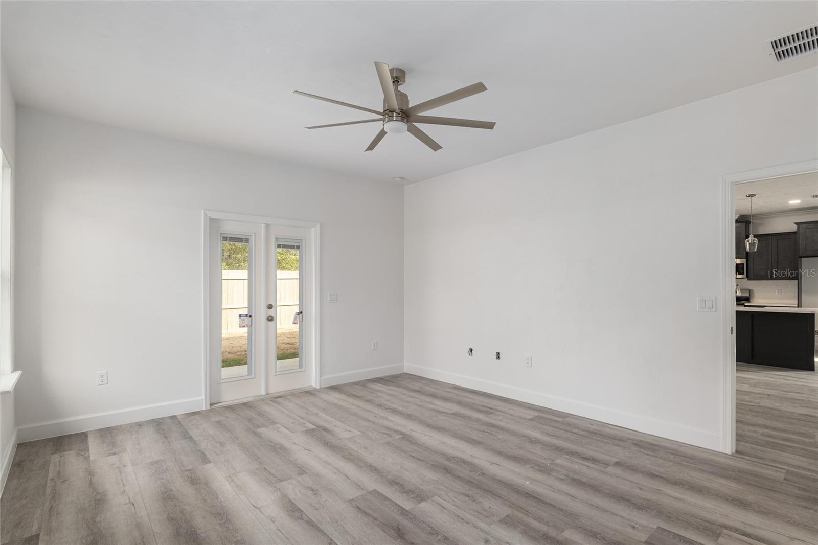 GRAND OAKS - Residential