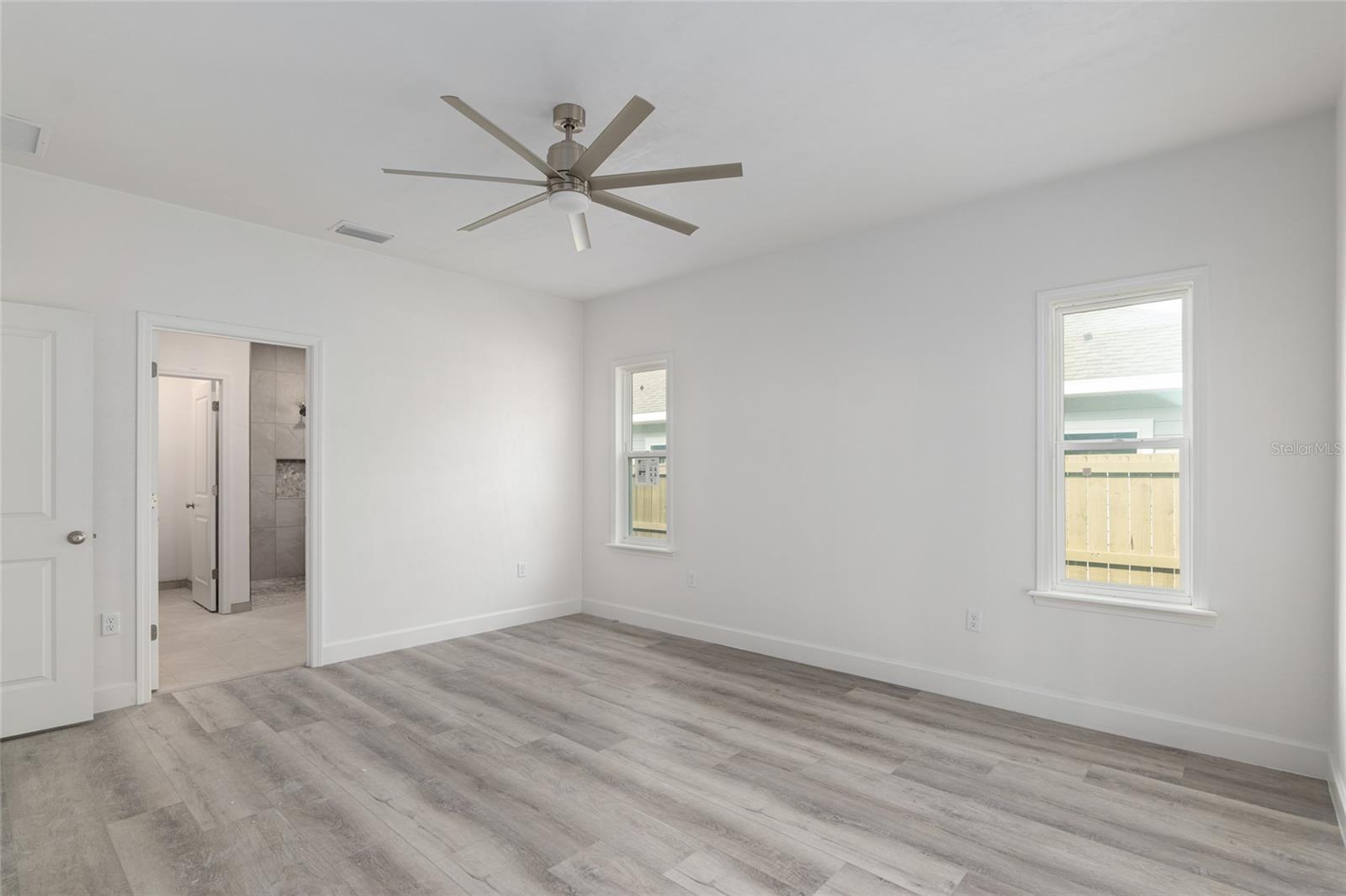 GRAND OAKS - Residential