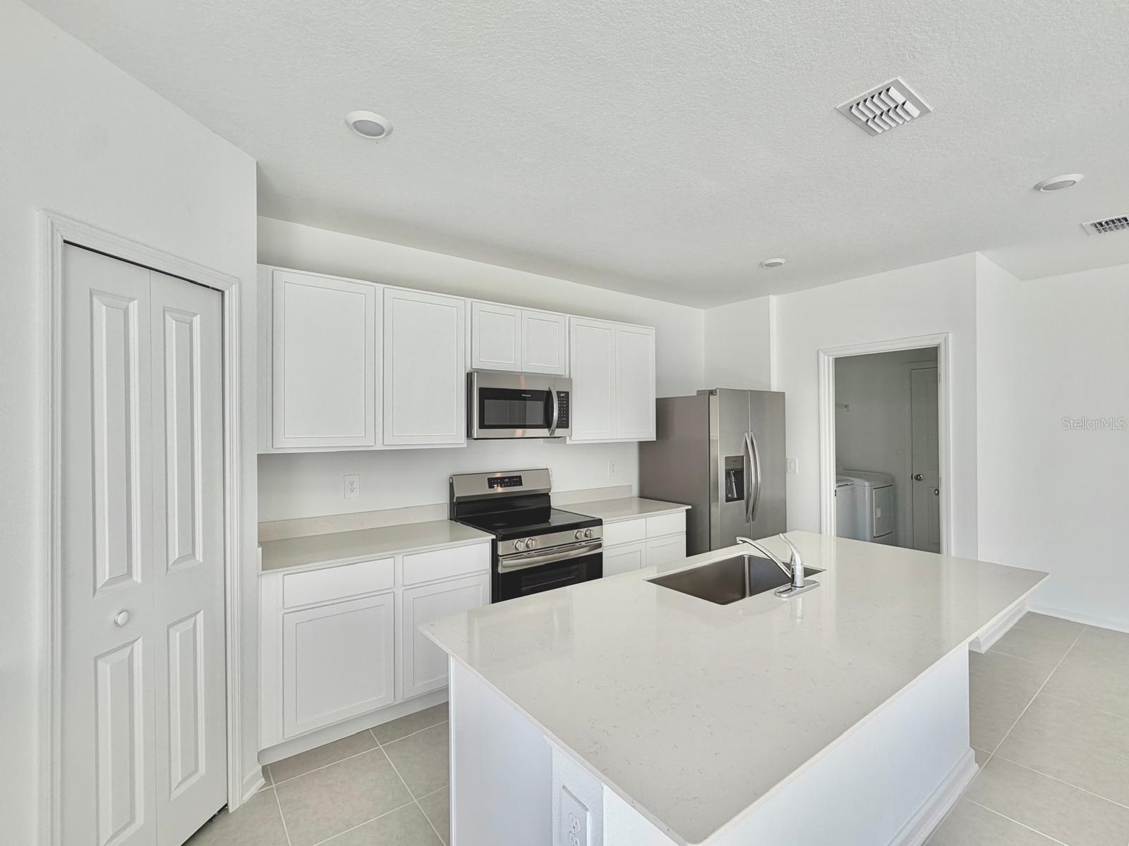 HUNT CLUB/LK WALES PH 1 - Residential Lease