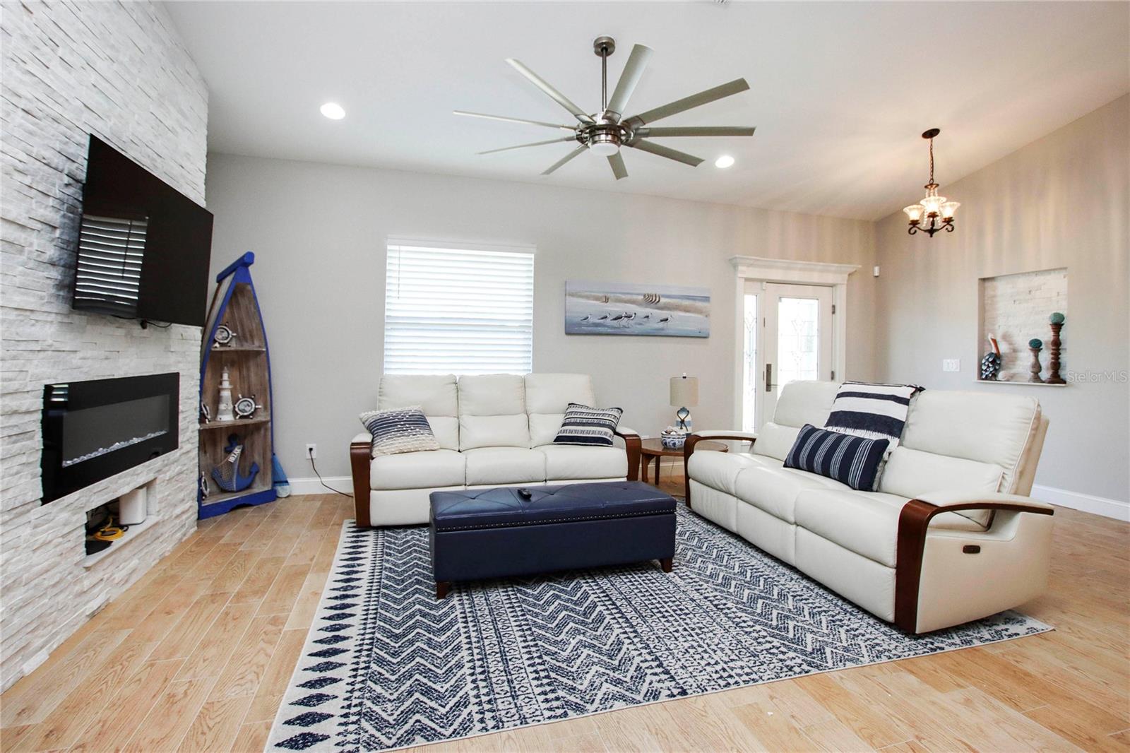 PORT CHARLOTTE SUB 41 - Residential Lease