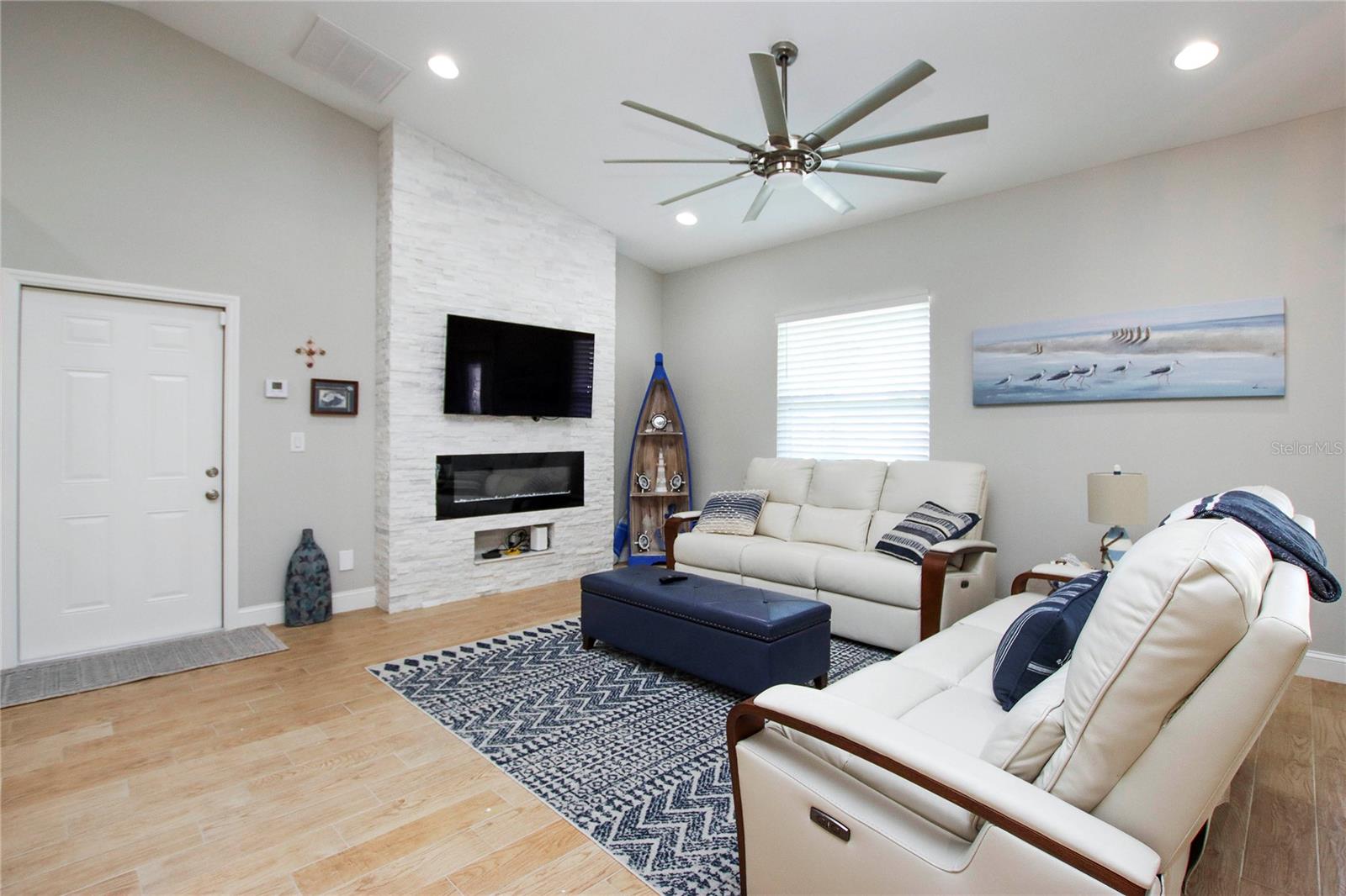 PORT CHARLOTTE SUB 41 - Residential Lease