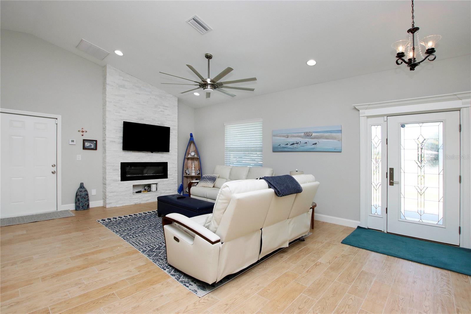 PORT CHARLOTTE SUB 41 - Residential Lease
