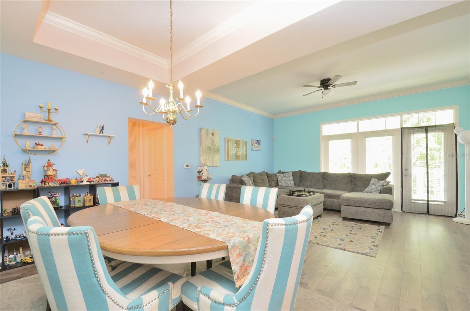 ARTISAN CLUB CONDO PH 6 - Residential