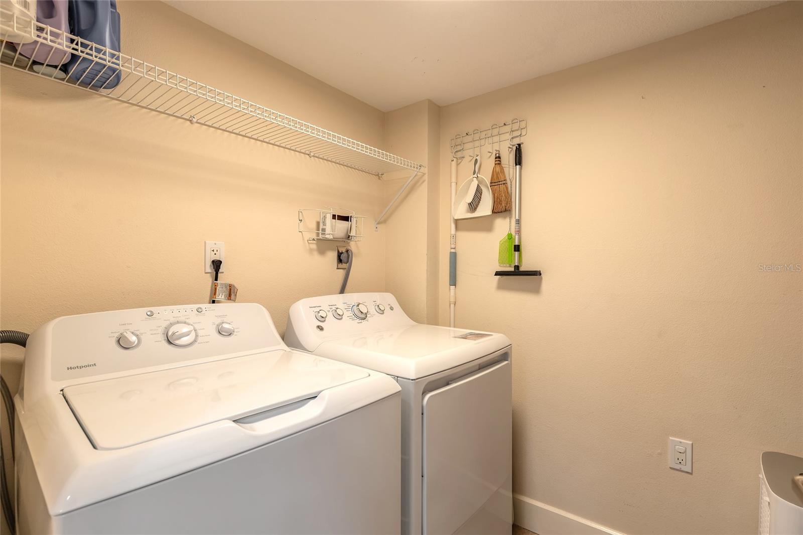 SEASCAPE TOWERS CONDO PH 01 - Residential