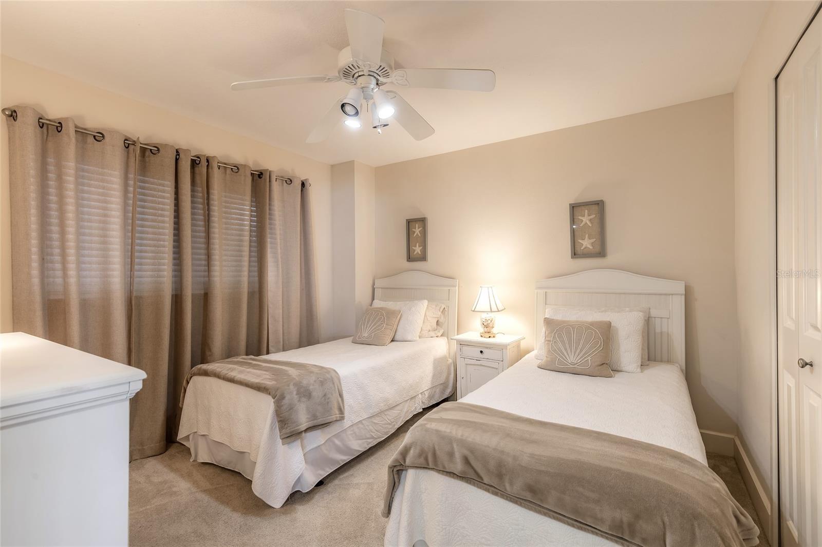 SEASCAPE TOWERS CONDO PH 01 - Residential