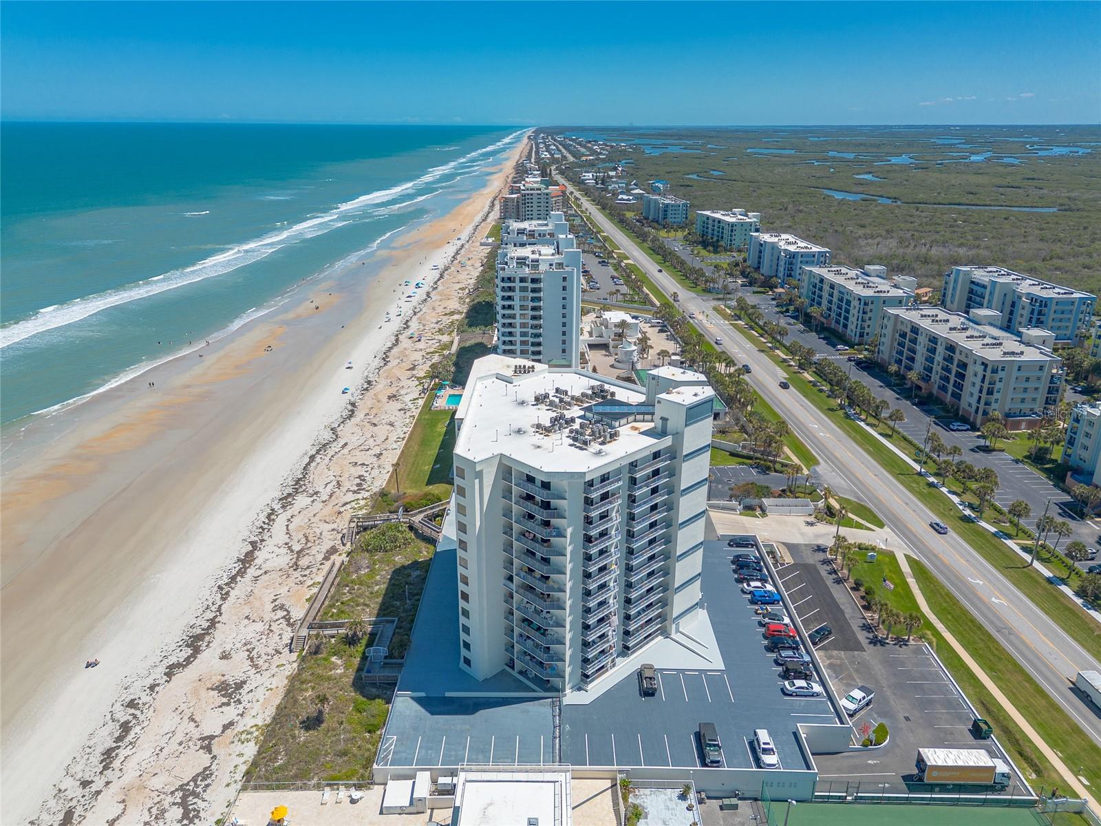 SEASCAPE TOWERS CONDO PH 01 - Residential