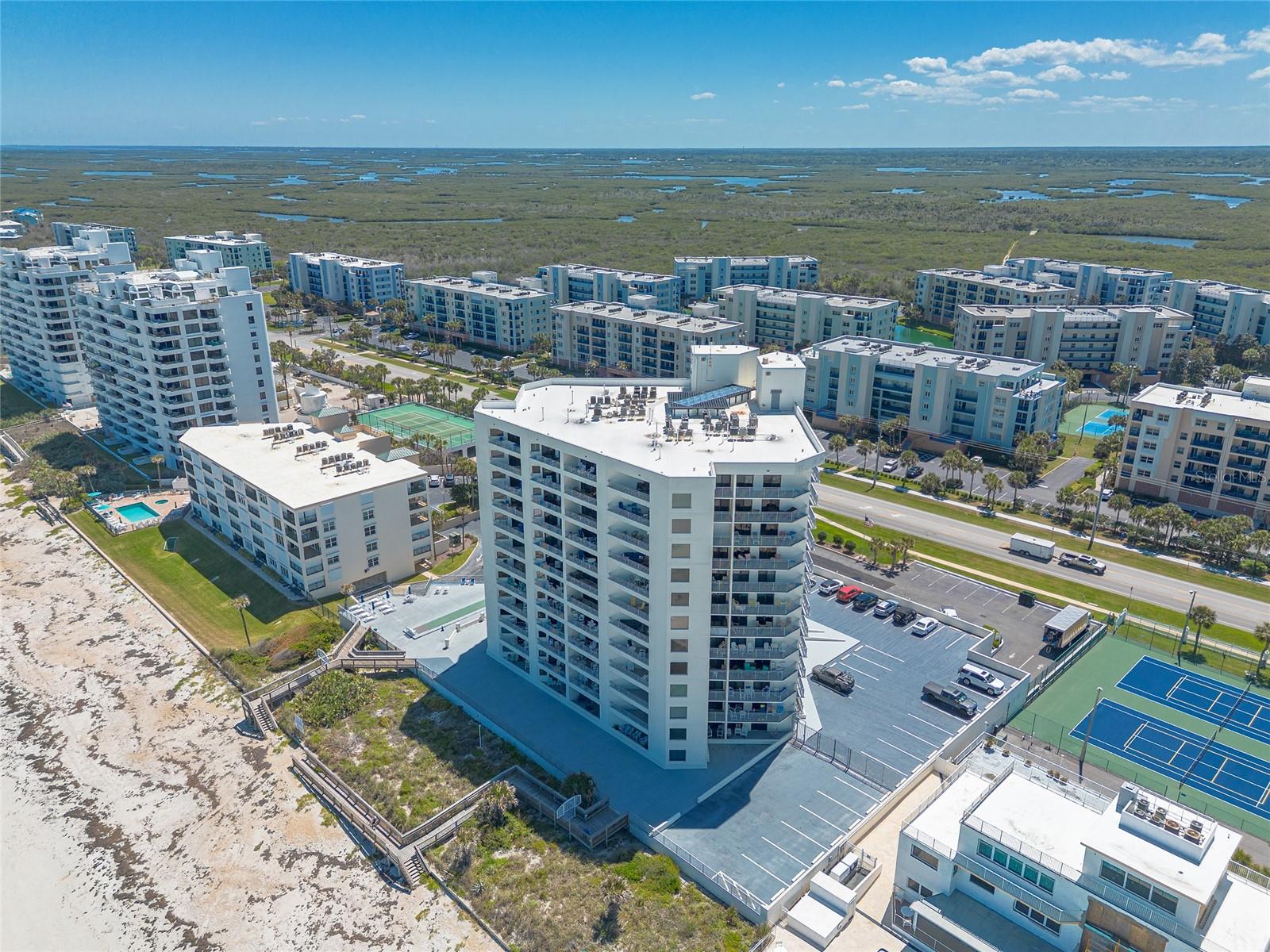 SEASCAPE TOWERS CONDO PH 01 - Residential